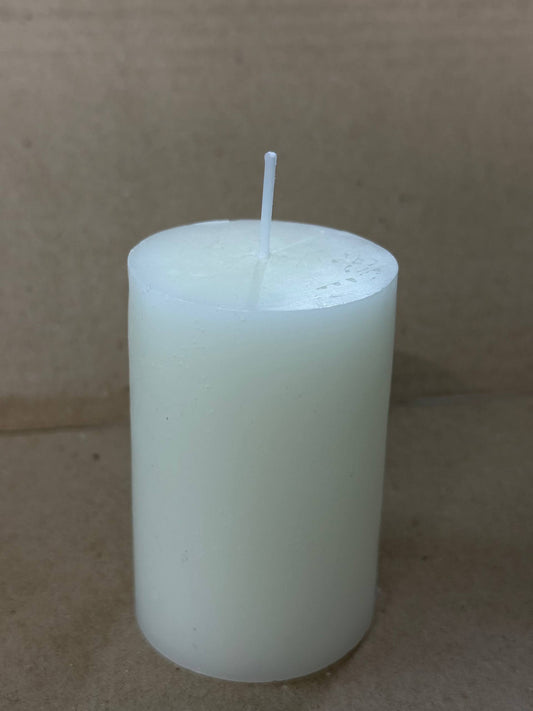 White pilar candle 2x3