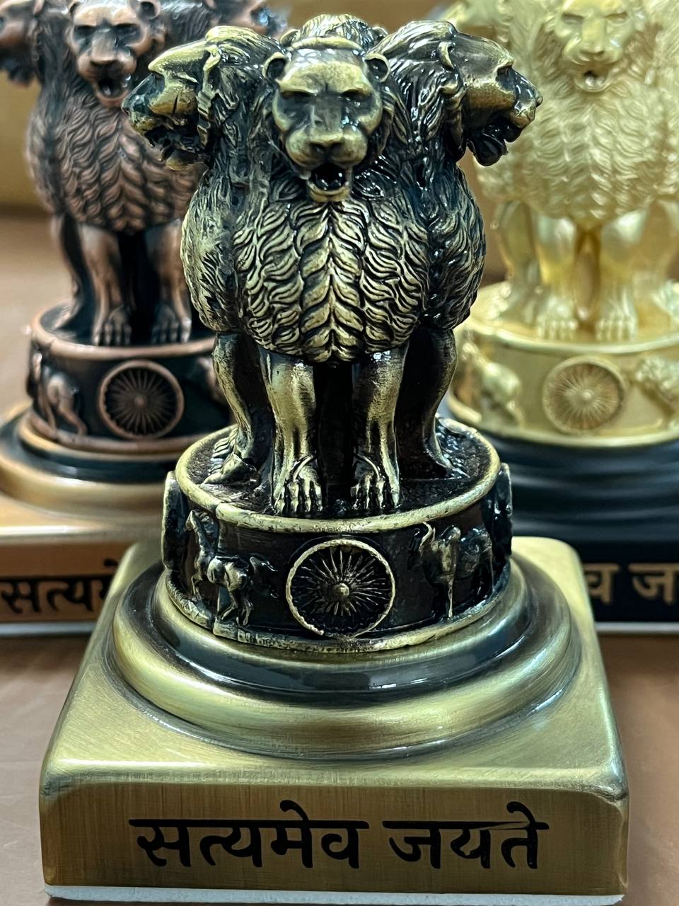 ASHOK STAMBH METAL PREMIUM CAR DASHBOARD