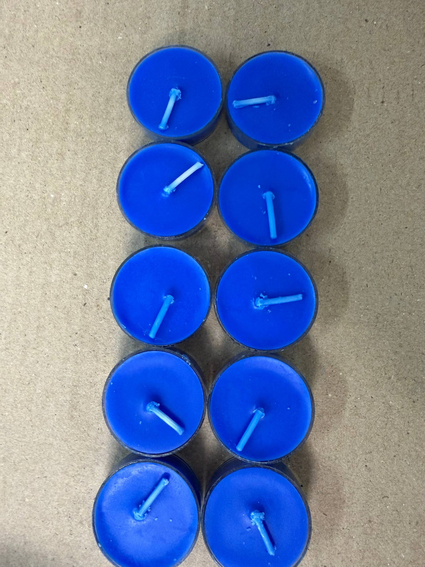 Set of 10 blue tea candle