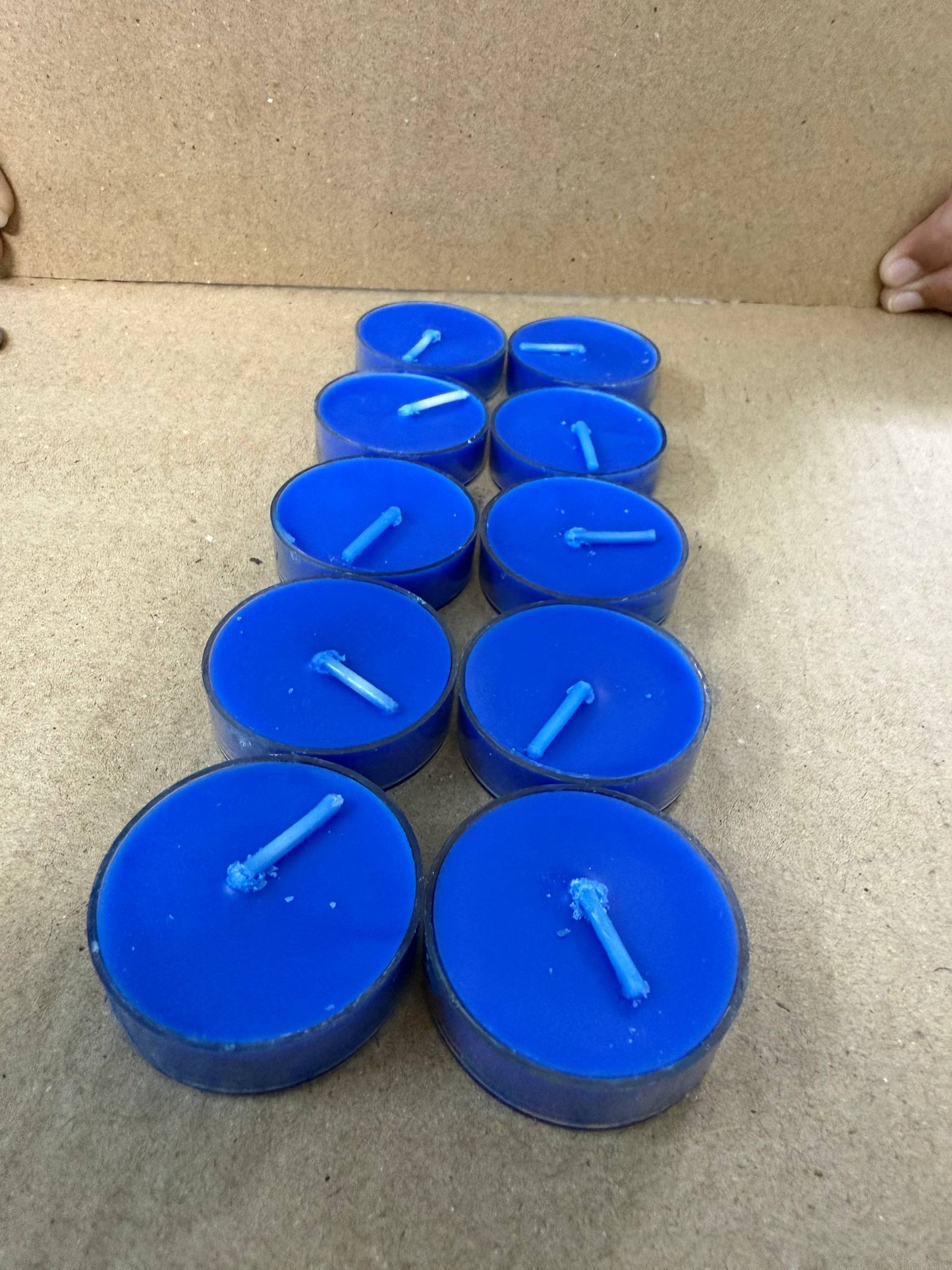 Set of 10 blue tea candle